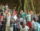 RETIRO DE JOVENS NA CMR, COM O TEMA: TU É MEU FILHO, EU HOJE TE GEREI.